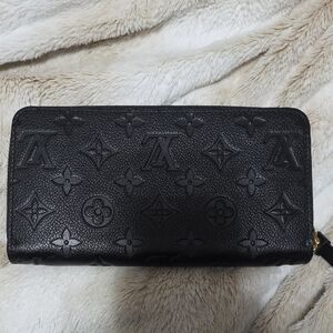 Louis Vuitton Zippy Wallet Empreinte Leather